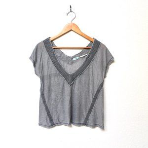 Urban Outfitters | Embroidered Hem V-Neck Tee